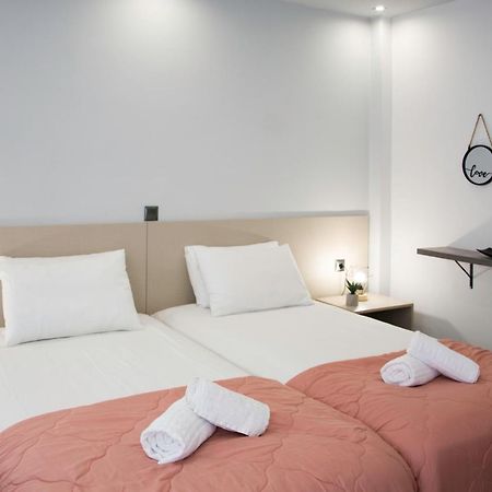 Big Max Guesthouse Кавос Екстер'єр фото