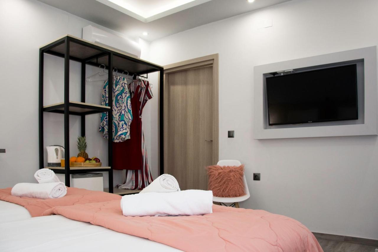 Big Max Guesthouse Кавос Екстер'єр фото