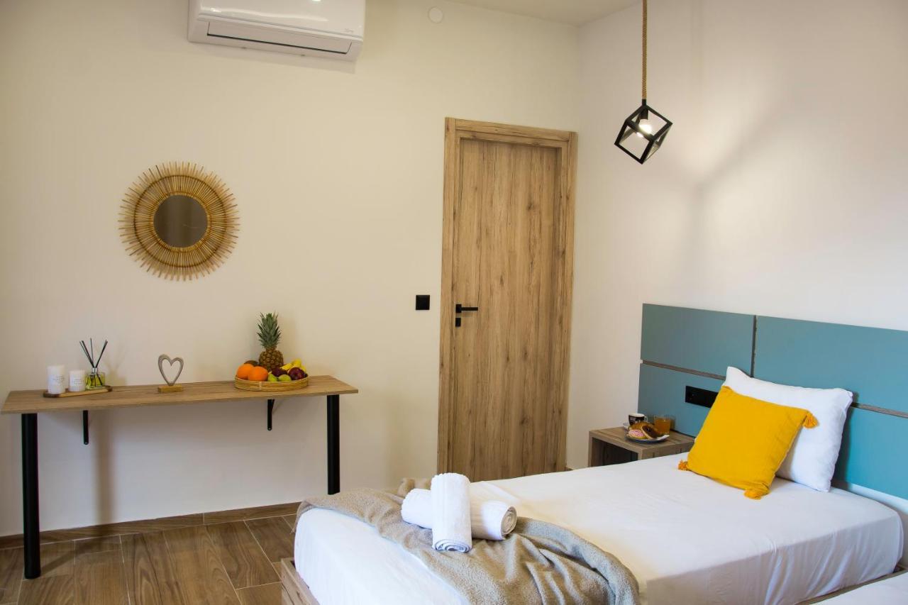 Big Max Guesthouse Кавос Екстер'єр фото